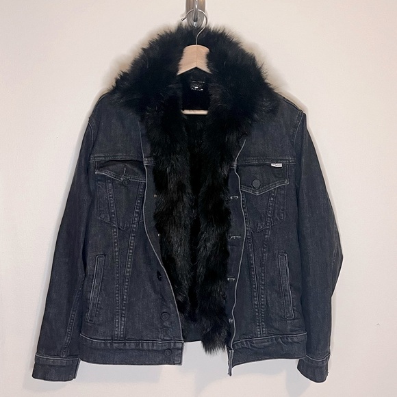 MOTHER The Furry Drifter Denim Faux Fur Jacket - Picture 3 of 14